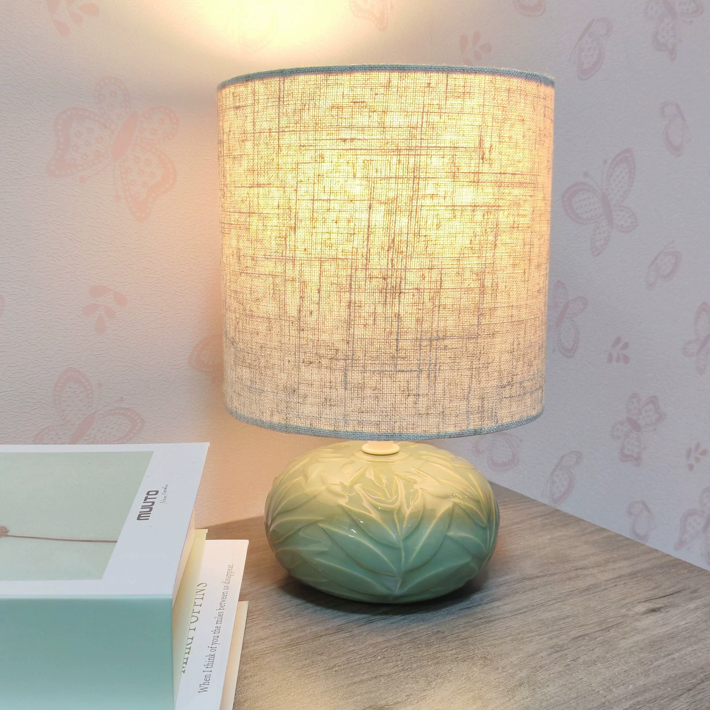 Embossed Ceramic Bedside Table Lamp